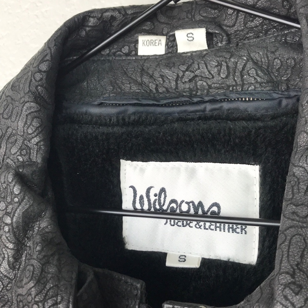 Wilsons Leather - VINTAGE Black Cheetah Print Bomber Jacket - Picture 3 of 14